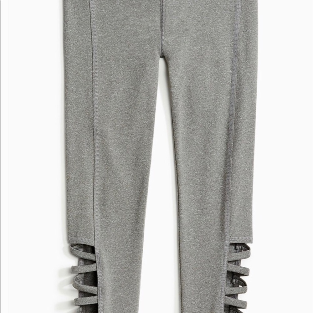 grey athletic leggings